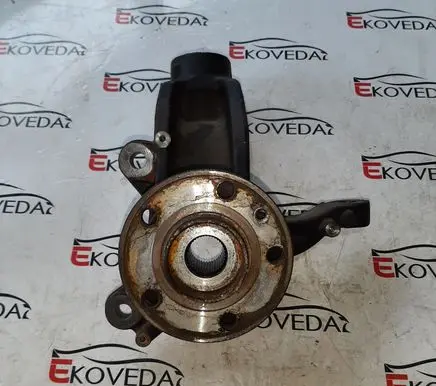 Volvo XC60 Front wheel hub 7G913K171M