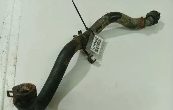 Volkswagen Golf IV Engine coolant pipe/hose 