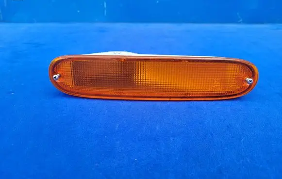 Nissan NX 100 Front indicator light 21063332