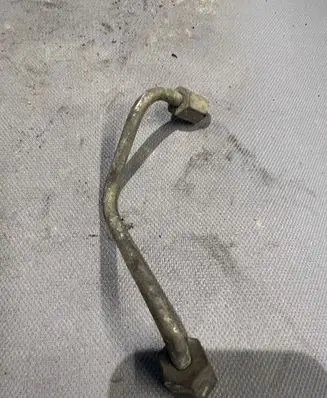 Hyundai Tucson JM Fuel injector supply line/pipe 