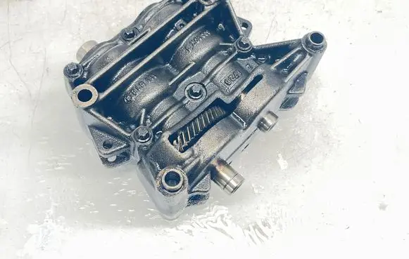 Mercedes-Benz C W204 Balance shaft A6460100236