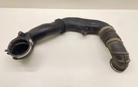 Subaru Forester SH Air intake hose/pipe A12AG05