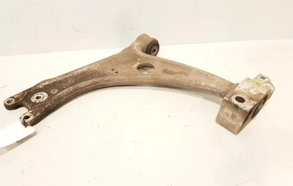 Audi Q3 8U Front lower control arm/wishbone