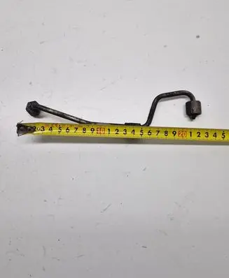Mercedes-Benz C W204 Fuel injector supply line/pipe 