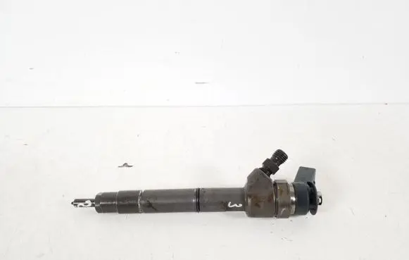 Fuel injector