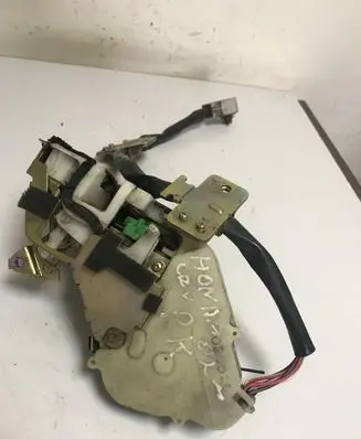 Honda CR-V Front door lock 020821