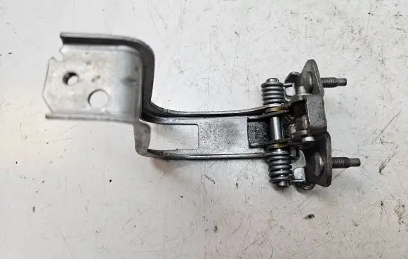 Renault Trafic III (X82) Loading door check strap stopper 8200006259G