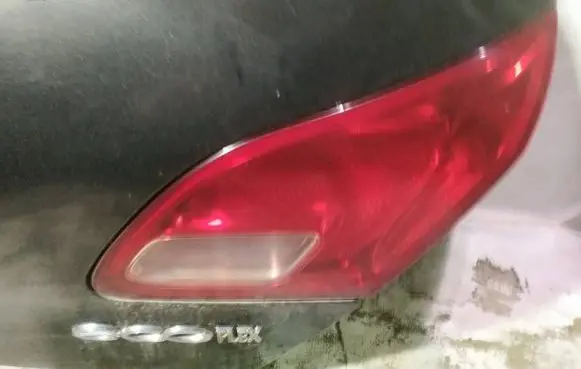 Tailgate rear/tail lights