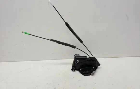 Toyota Prius (XW50) Front door lock T4311150 C21C2413