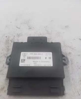 Porsche Cayenne (9Y0 9Y3) Voltage converter/converter module 7PP959663E CDG221211 111001912