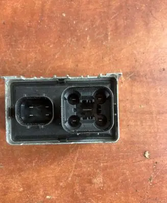 Opel Insignia A Glow plug pre-heat relay 55574293 010123
