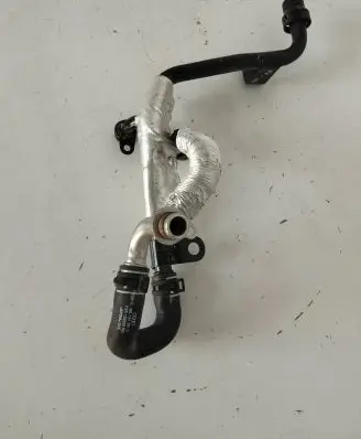 Coolant pipe/hose