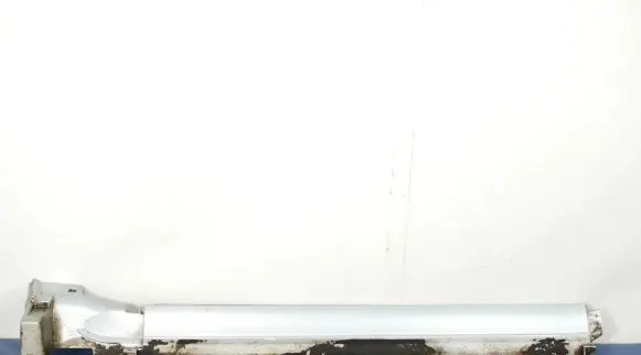 Mitsubishi Pajero Front sill (body part) 