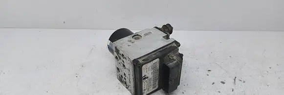 Volkswagen PASSAT B6 ABS Pump 3C0614095 3C0614095P