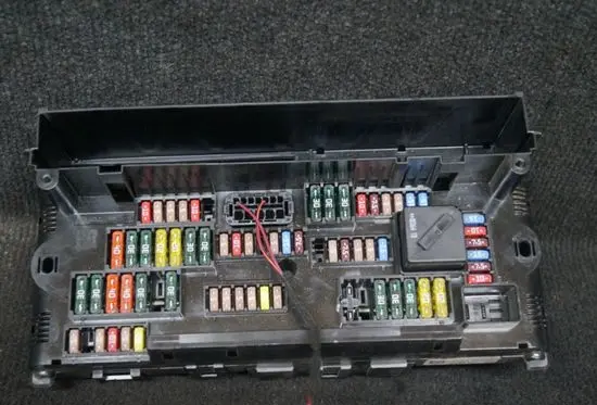 BMW 7 F01 F02 F03 F04 Fuse box set 9151320