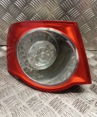 Volkswagen Jetta V Rear/tail lights 1K5945095G