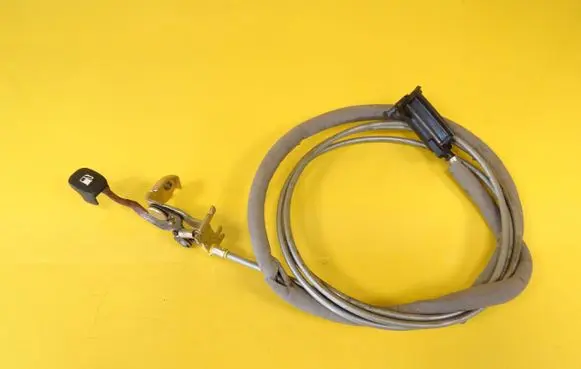 Hyundai Accent Fuel cap flap release cable 