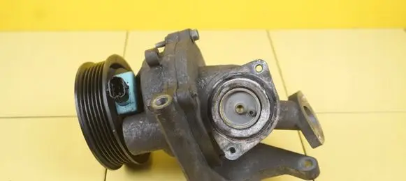 Opel Astra J Water pump 55490715 B16DTH