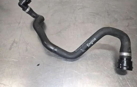 Mercedes-Benz GLC C254 Engine coolant pipe/hose A2548300602