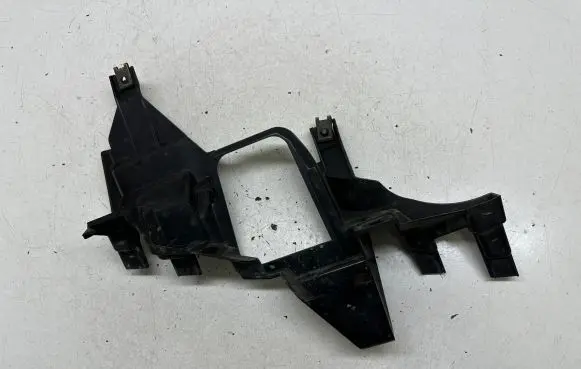 BMW 7 E65 E66 Headlight/headlamp mounting bracket