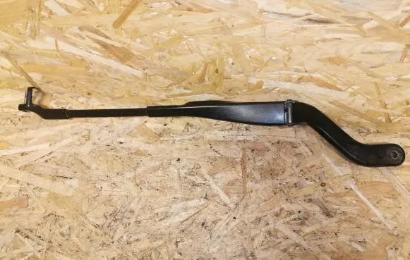 Mercedes-Benz E W211 Front wiper blade arm A2118201544