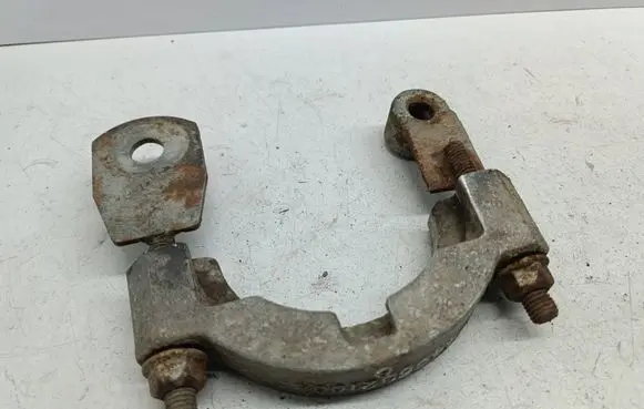 Mercedes-Benz ML W163 Rear differential/diff mount bracket 4465321008