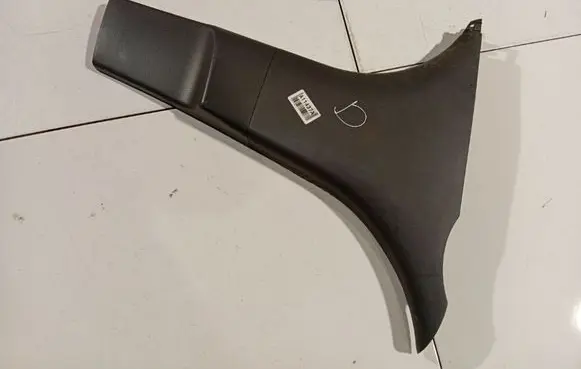Peugeot 107 (B) pillar trim (top) 624130H010