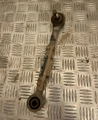 Rear control arm