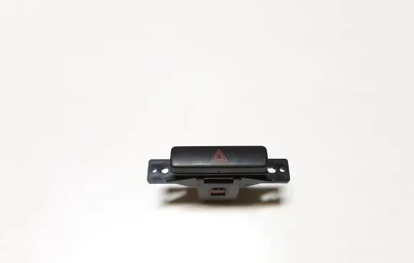 Suzuki Grand Vitara II Hazard light switch SP222