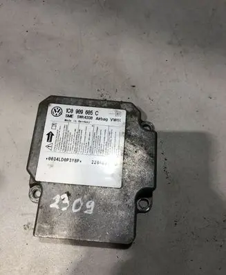 Volkswagen PASSAT B5.5 Airbag control unit/module 1C0909605C