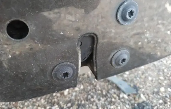 Jeep Grand Cherokee (WK) Rear door lock
