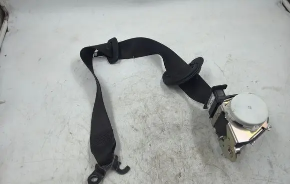 BMW 3 E46 Front seatbelt 34058428A
