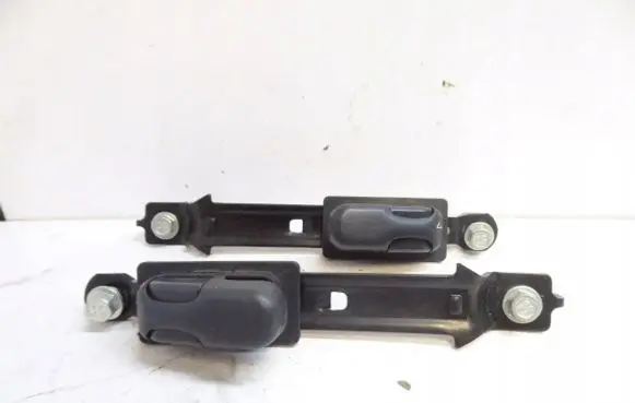 Hyundai Tucson JM Seat belt adjustment rail 88890-D7000