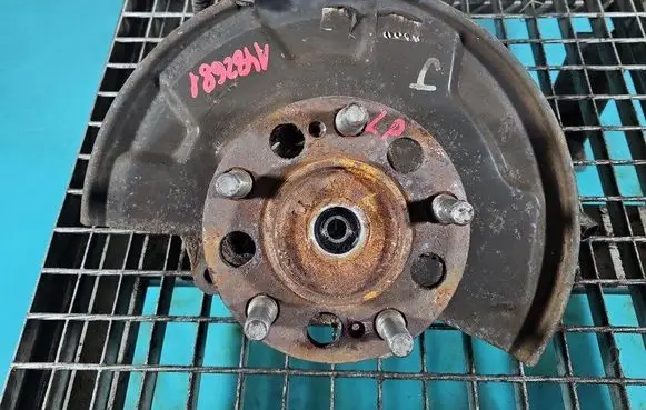 SsangYong Rexton I Front wheel hub spindle knuckle IMPRK1482681