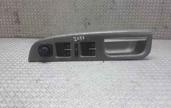Volkswagen Jetta V Electric window control switch 1K4868049B