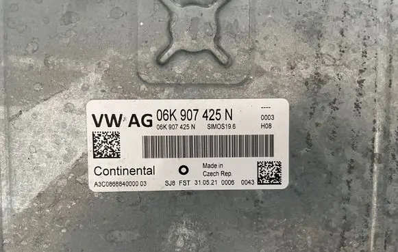 Volkswagen Golf VIII Engine control unit/module 06K907425N