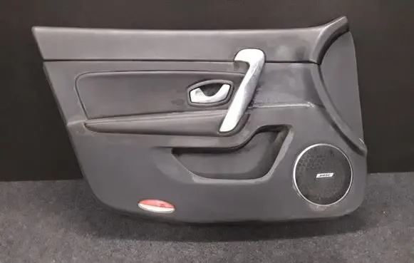 Renault Latitude (L70) Front door card panel trim 809011035R