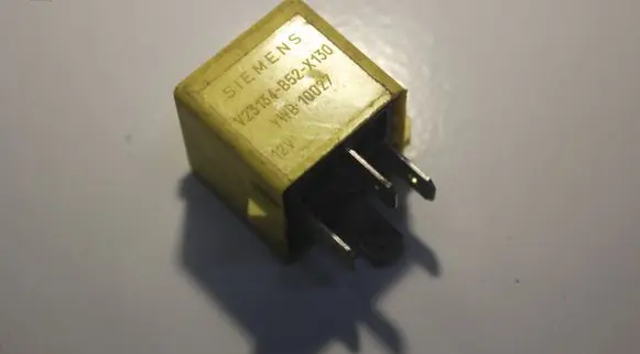 Ford Mondeo MK II Other relay V23134B52X130
