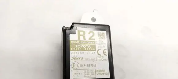 Toyota RAV 4 (XA40) Other devices 8974142260