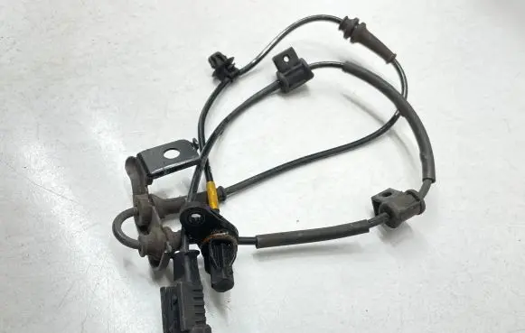 Hyundai Tucson TL Front ABS sensor wiring 95670D3000