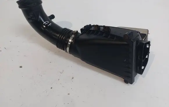 Air filter box