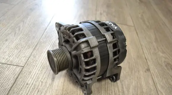 Iveco Daily 6th gen Generator/alternator 5801580938