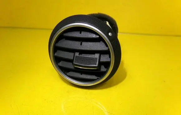 Audi A3 S3 8P Dashboard side air vent grill/cover trim 8P0820901A