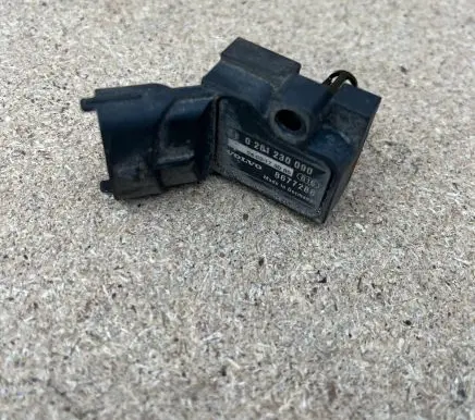Volvo XC90 Air pressure sensor 8677288