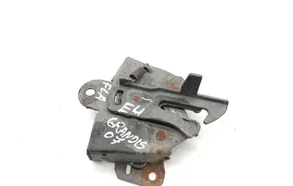 Mitsubishi Grandis Engine bonnet/hood lock/catch