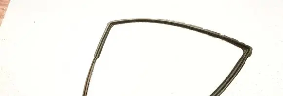 Nissan Note (E12) Rubber seal front door window/glass
