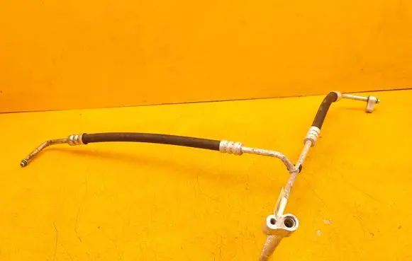 Tesla Model S Air conditioning (A/C) pipe/hose 100429400A