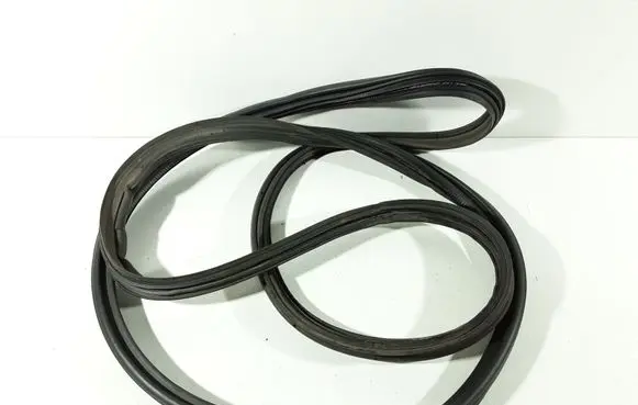 Toyota Avensis T250 Trunk rubber seal (body) 