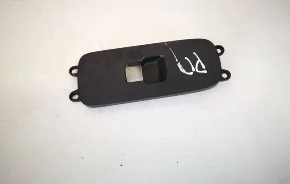 Volvo V50 Front door window switch trim 30658448