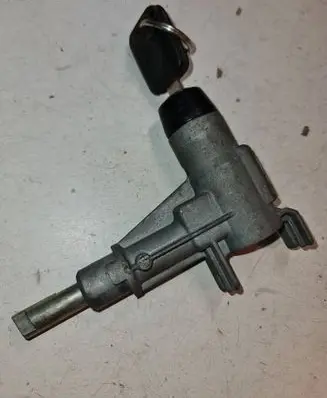 Audi 80 90 B3 Ignition lock 893905851D
